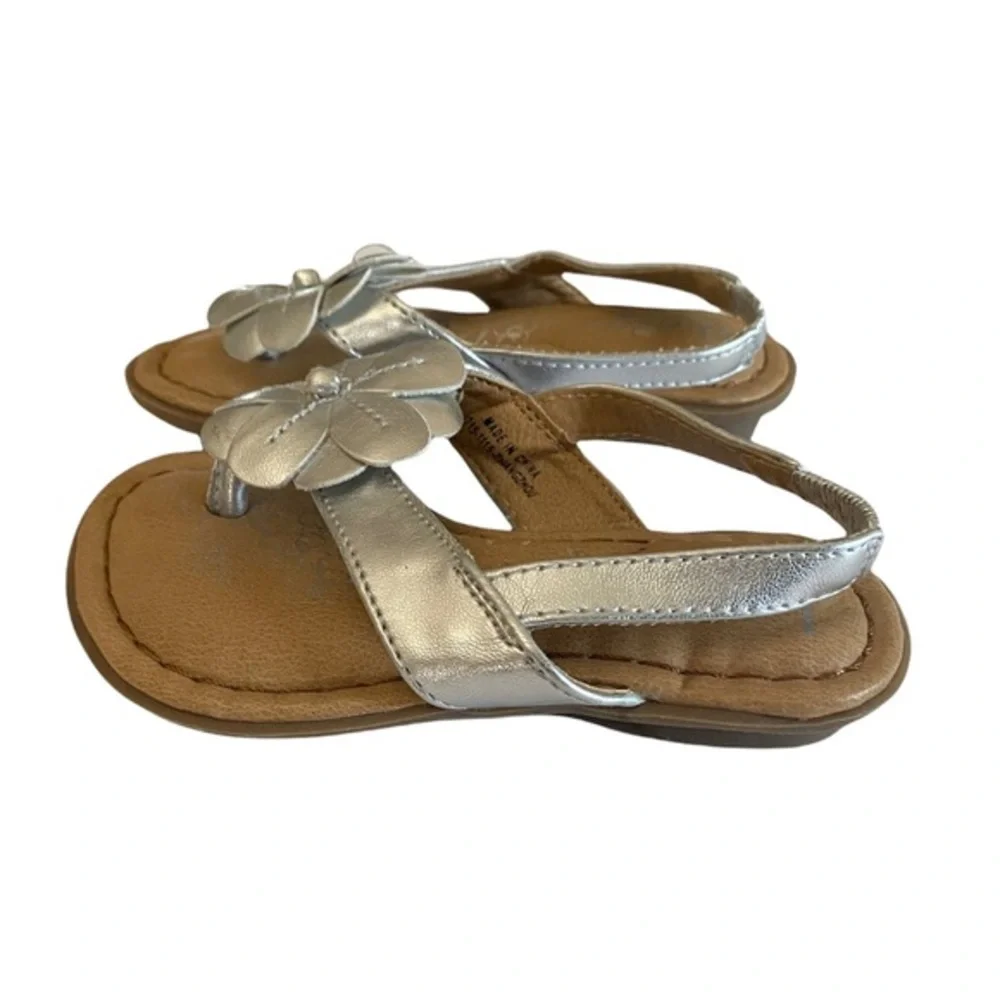 New BOC Born Concepts Silver Leather‎ Sandals sz 5